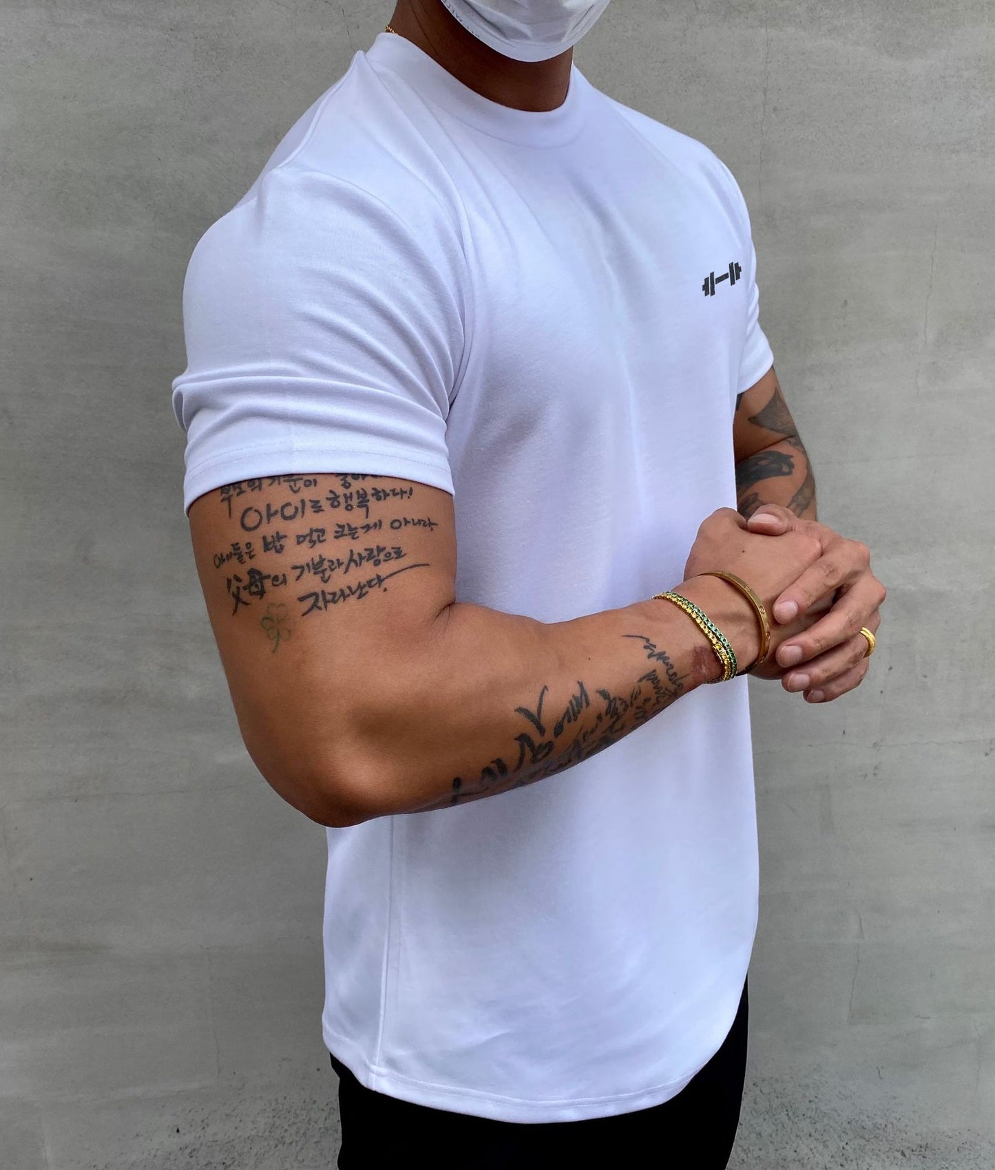 American Slim Fit Muscle Round Hem Short Sleeves